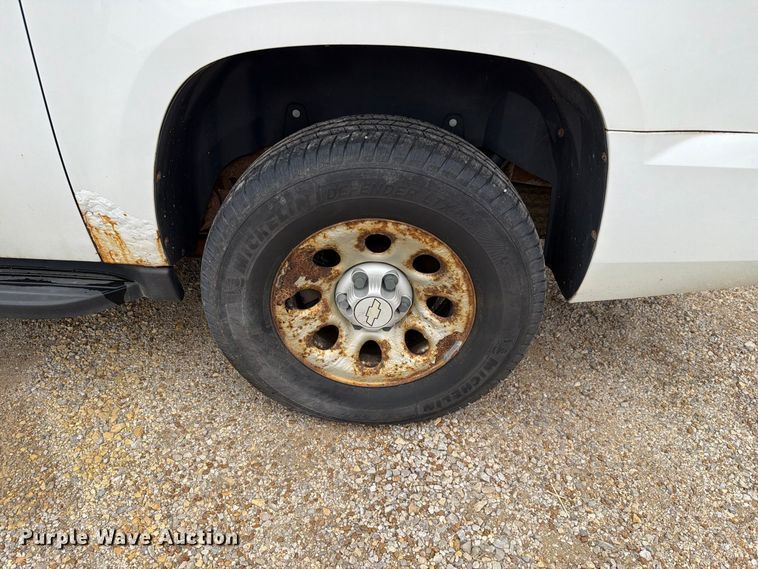 image for item FN1527 2007 Chevrolet Suburban SUV
