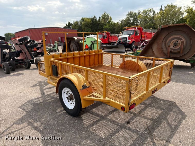 image for item MQ9154 2006 Fastline utility trailer