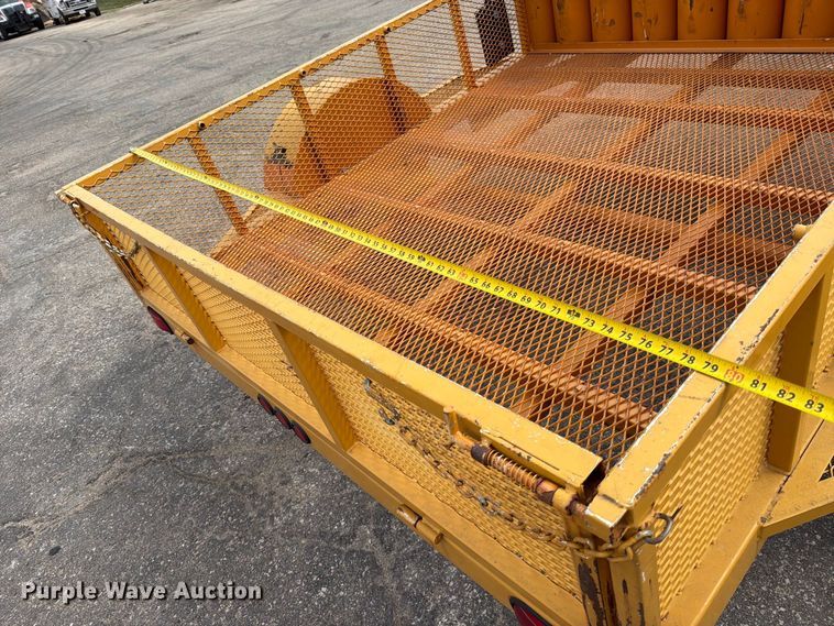 image for item MQ9154 2006 Fastline utility trailer