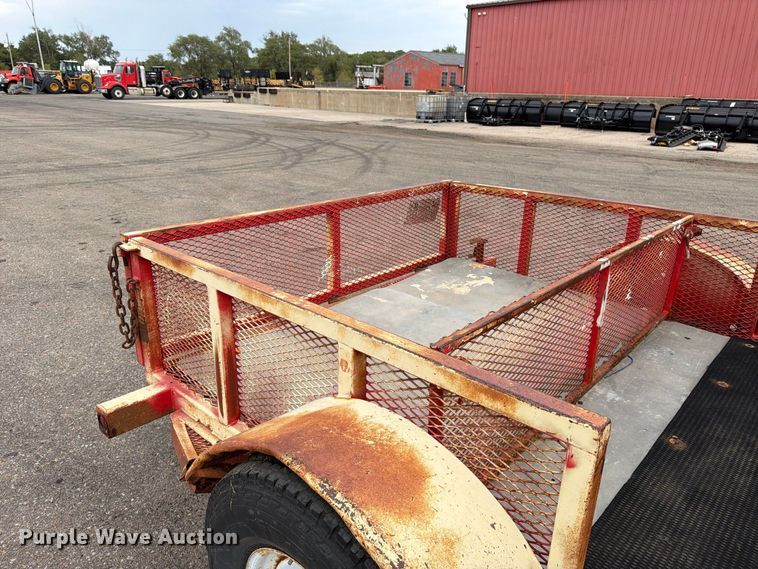 image for item MQ9155 2004 King utility trailer