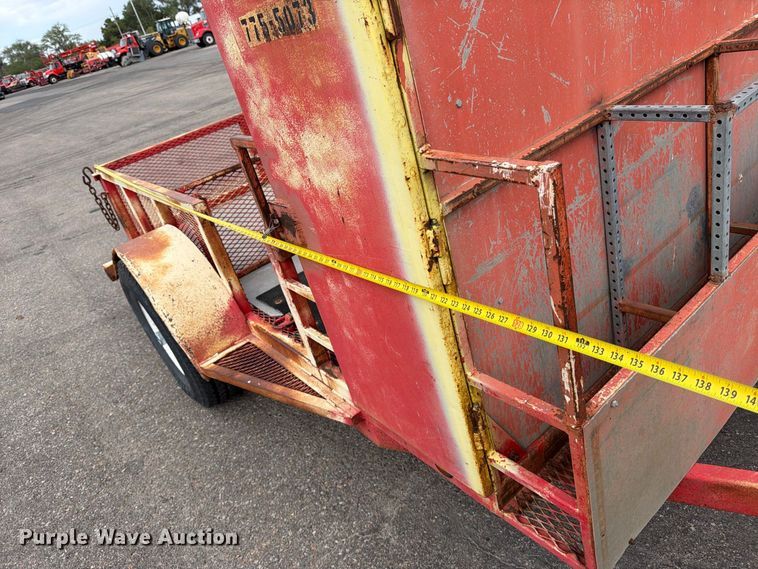 image for item MQ9155 2004 King utility trailer