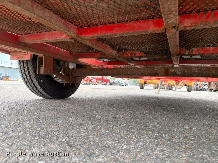 image for item MQ9155 2004 King utility trailer