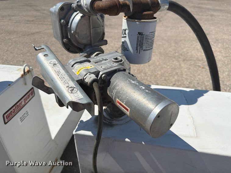 image for item MQ9156 (3) Weather Guard fuel tanks