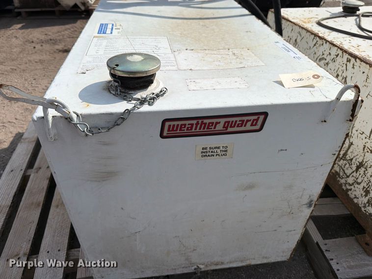 image for item MQ9157 (2) auxiliary fuel tanks