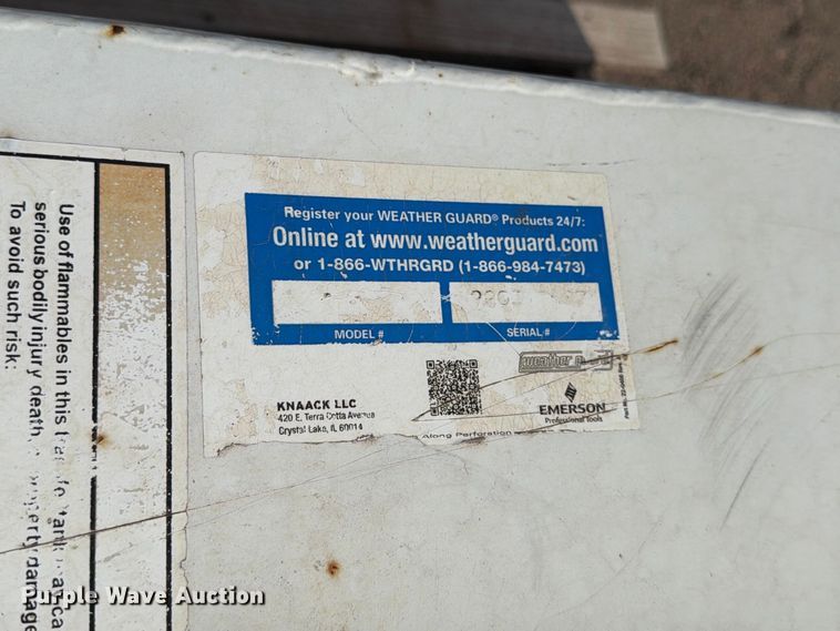 image for item MQ9157 (2) auxiliary fuel tanks