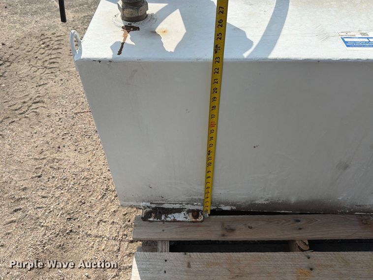 image for item MQ9157 (2) auxiliary fuel tanks