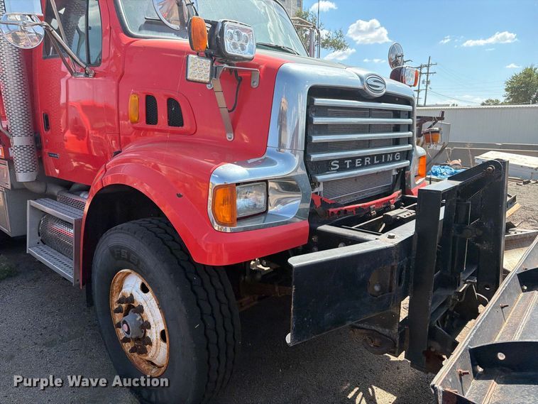 image for item MQ9158 2009 Sterling L7500 dump truck