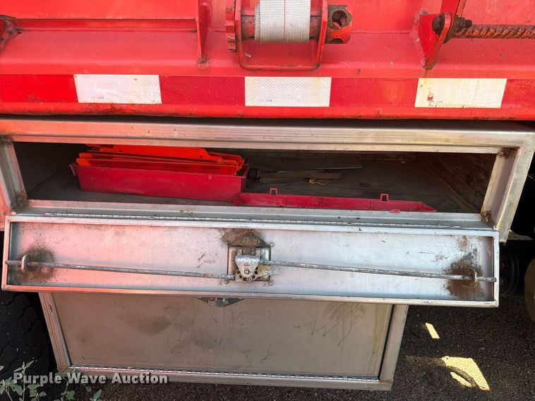 image for item MQ9158 2009 Sterling L7500 dump truck