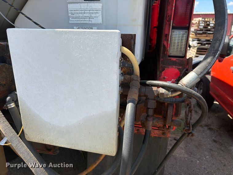 image for item MQ9158 2009 Sterling L7500 dump truck