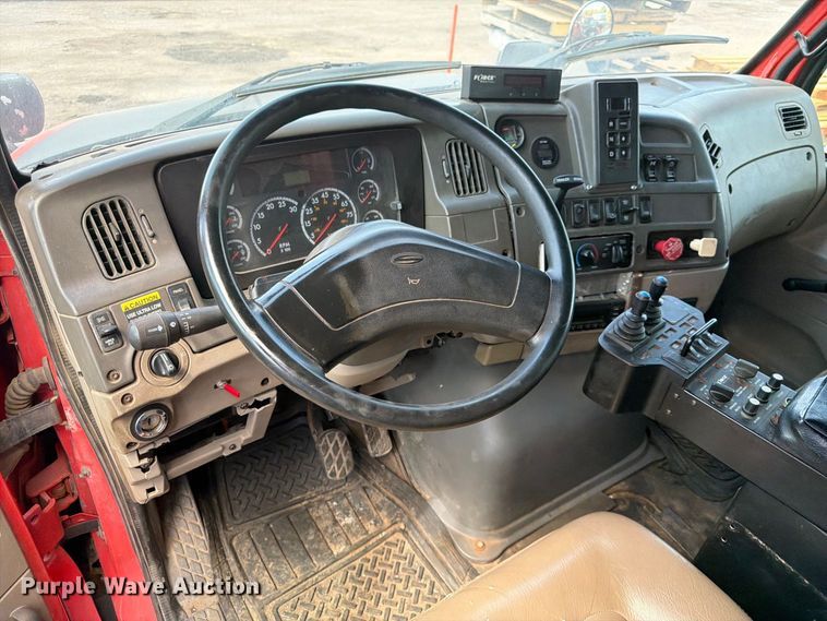 image for item MQ9158 2009 Sterling L7500 dump truck