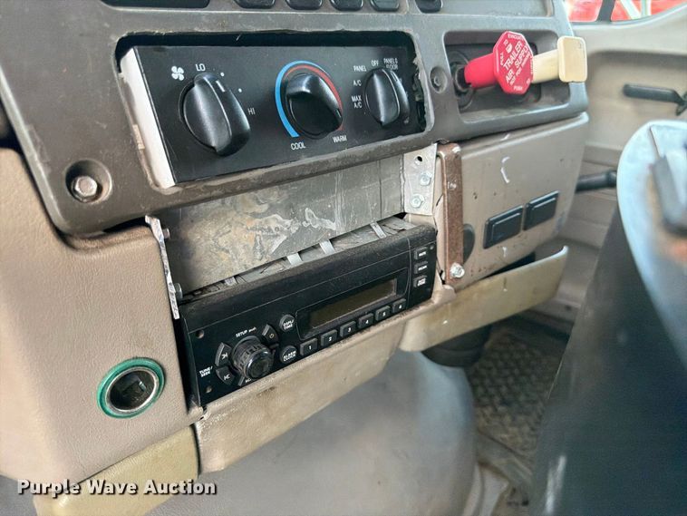 image for item MQ9158 2009 Sterling L7500 dump truck