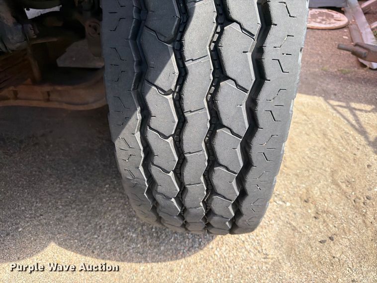 image for item MQ9158 2009 Sterling L7500 dump truck