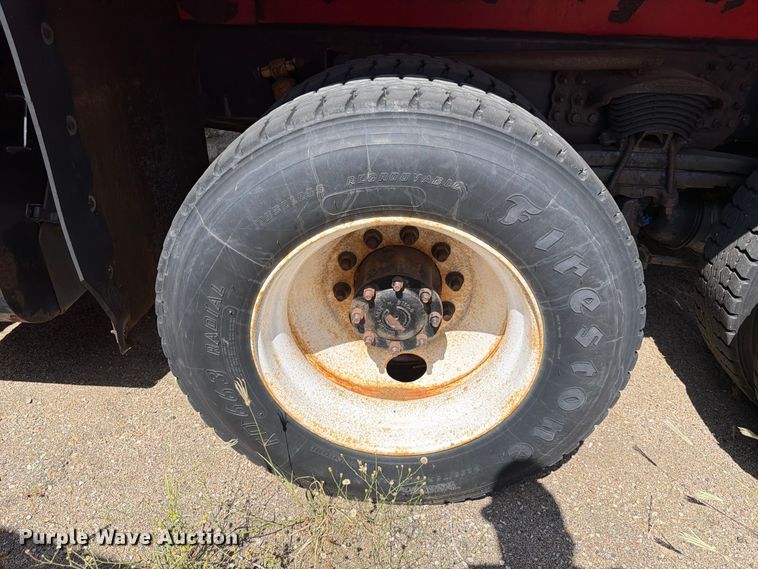 image for item MQ9158 2009 Sterling L7500 dump truck
