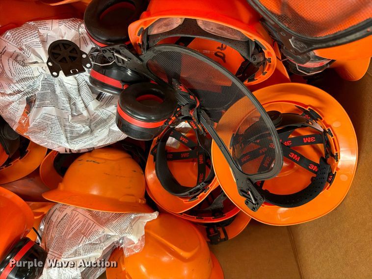 image for item NF9524 Approximately 89 hard hats