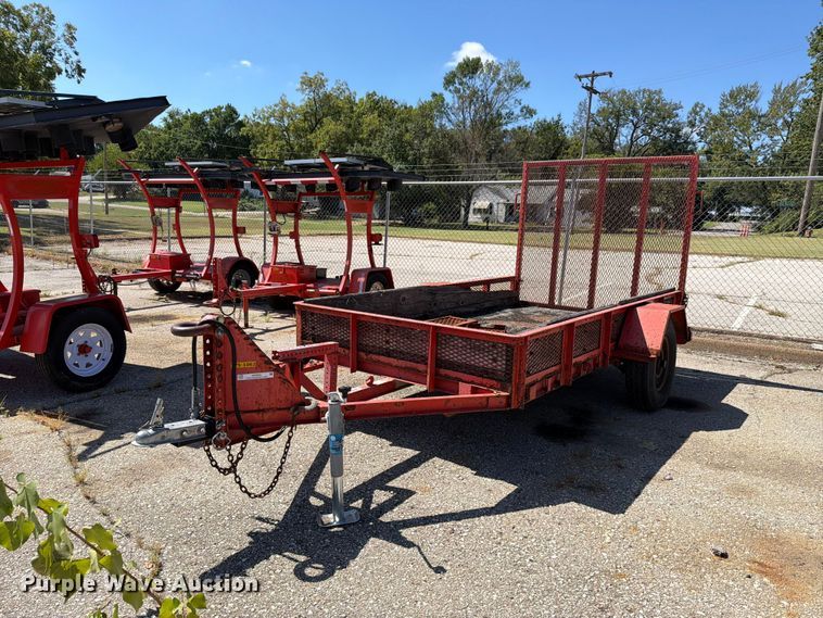 1982 Supreme utility trailer