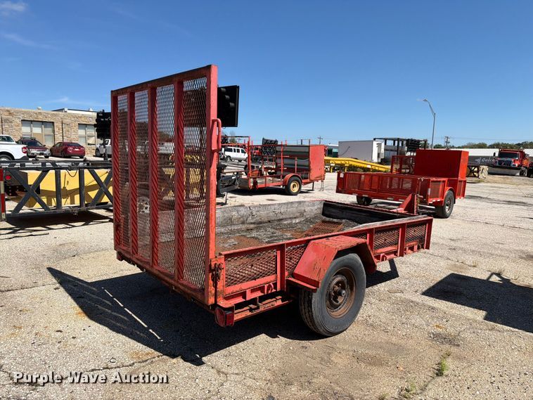image for item NF9552 1982 Supreme utility trailer