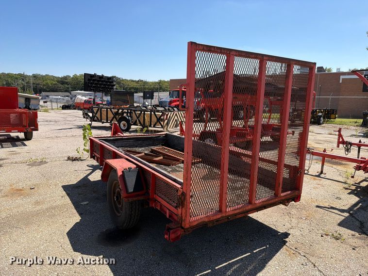 image for item NF9552 1982 Supreme utility trailer