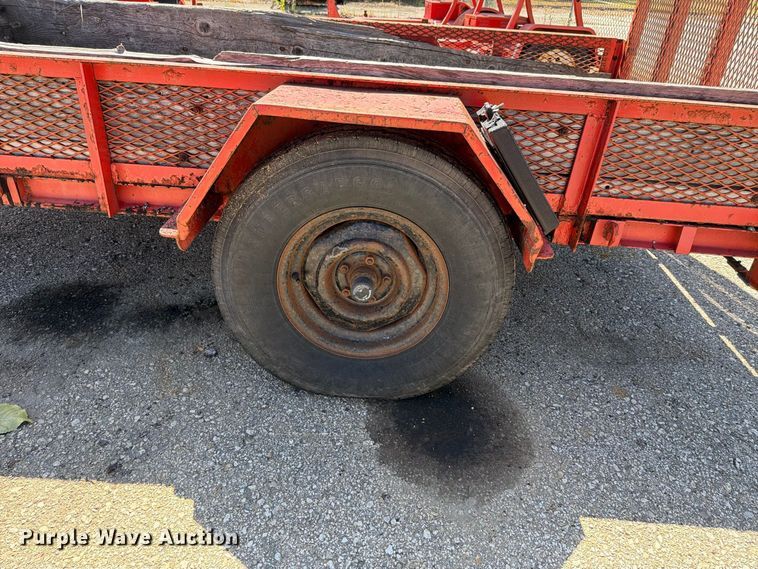 image for item NF9552 1982 Supreme utility trailer
