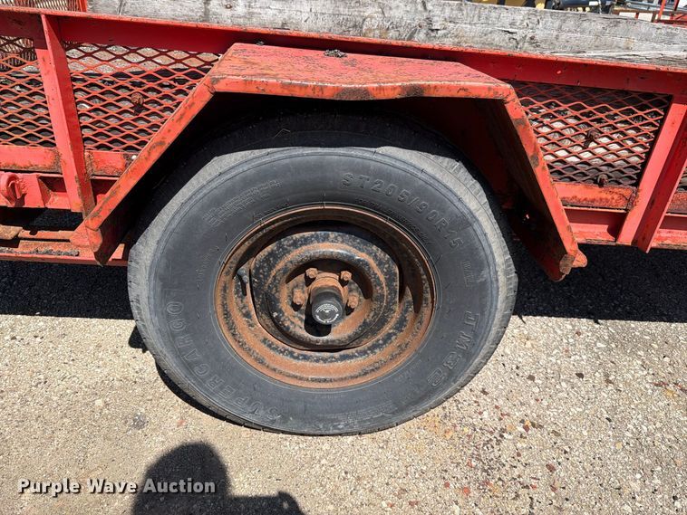 image for item NF9552 1982 Supreme utility trailer
