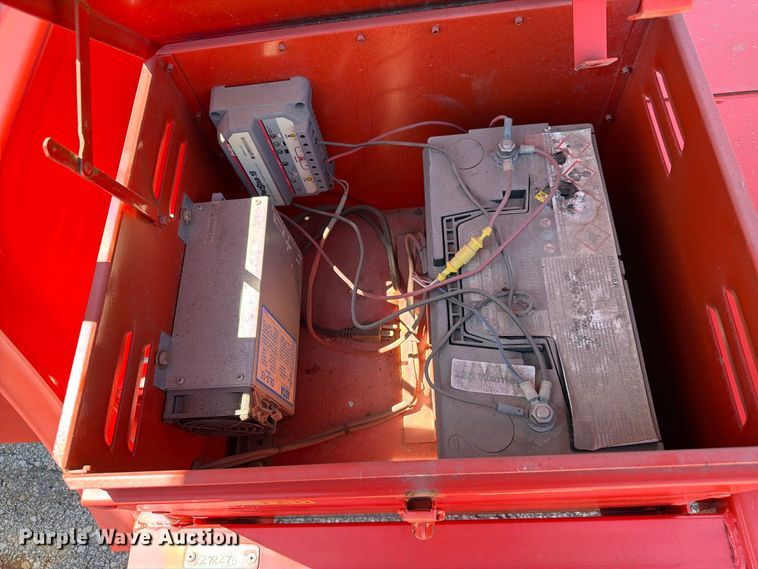 image for item NF9553 2010 National Signal arrow board trailer