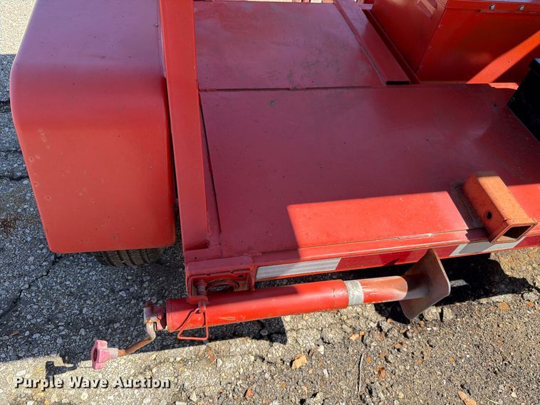 image for item NF9554 2011 National Signal arrow board trailer