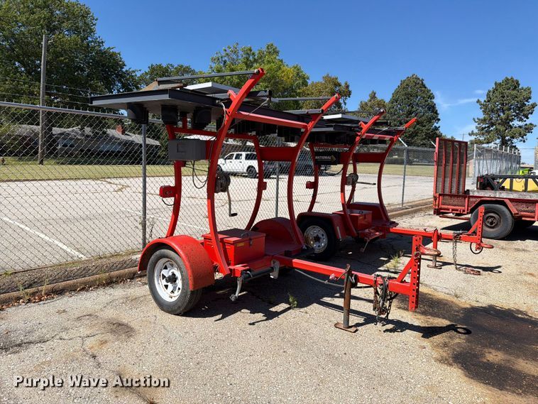 image for item NF9555 2010 National Signal arrow board trailer