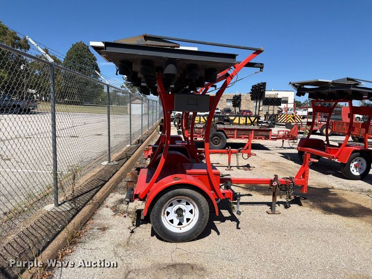 image for item NF9555 2010 National Signal arrow board trailer