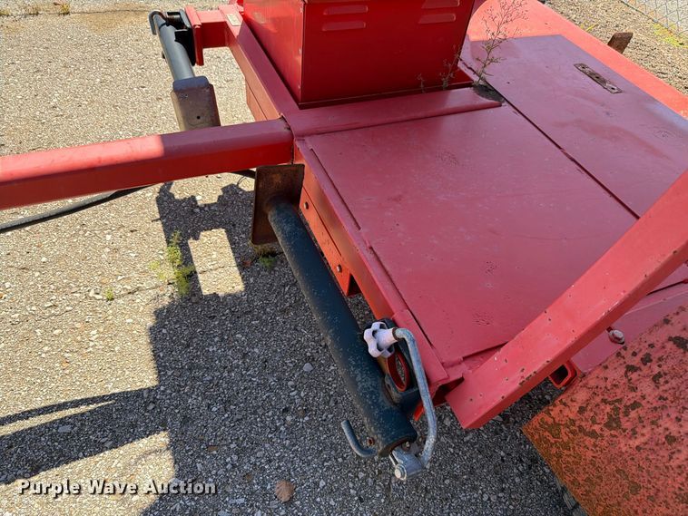 image for item NF9555 2010 National Signal arrow board trailer