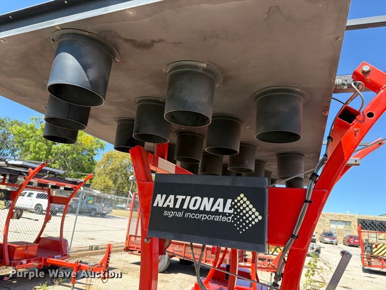 image for item NF9556 2011 National Signal arrow board trailer
