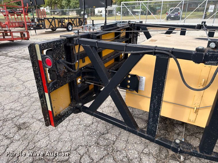 image for item NF9562 2007 Crash Absorption crash attenuator