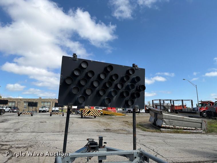image for item NF9564 2009 Energy Absorption crash attenuator