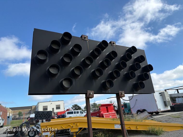 image for item NF9565 2005 Energy Absorption crash attenuator