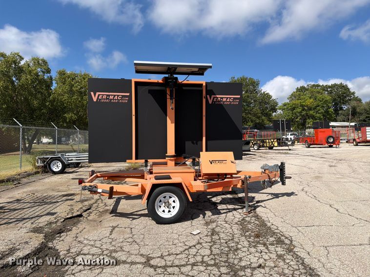 image for item NF9566 2009 Vermac message board trailer