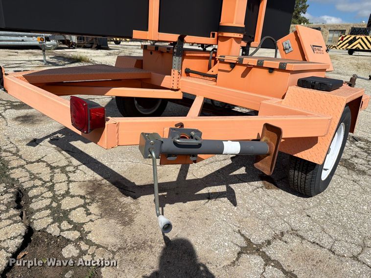 image for item NF9566 2009 Vermac message board trailer