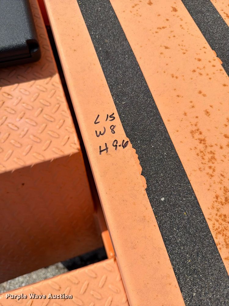 image for item NF9566 2009 Vermac message board trailer