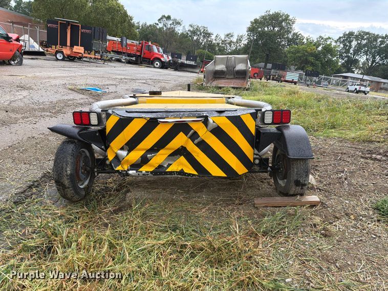 image for item NF9569 Traffic  Scorpion II crash attenuator