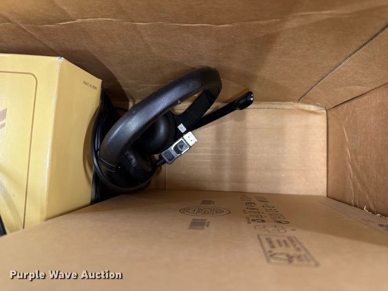 image for item NF9582 Office supplies