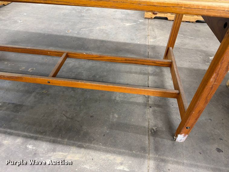 image for item NF9593 Table