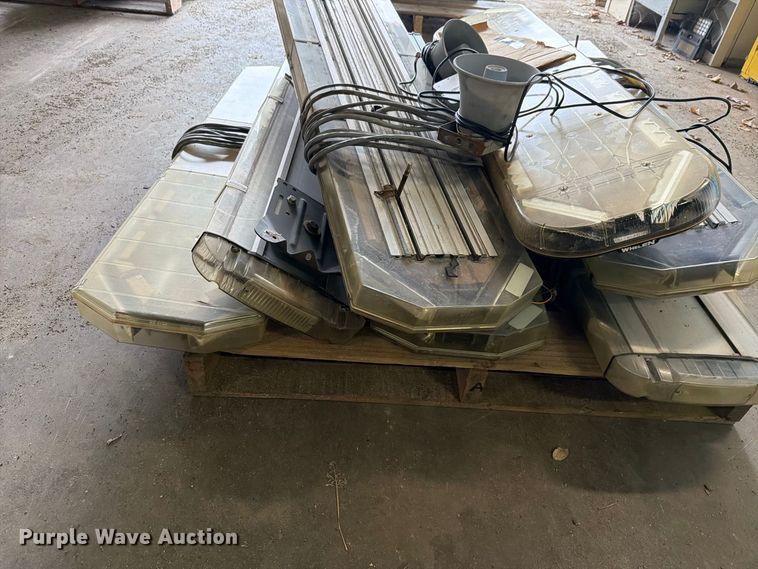 image for item NF9597 (9) light bars