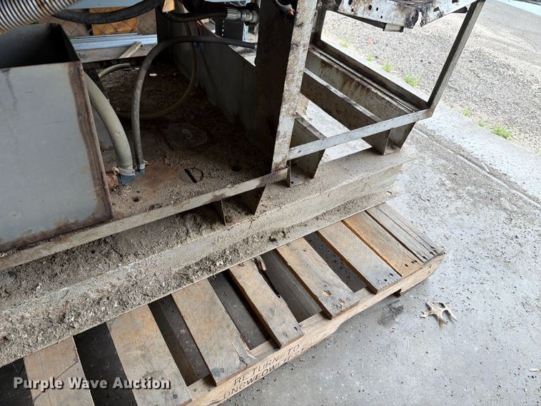 image for item NF9600 Alkta cleaning system