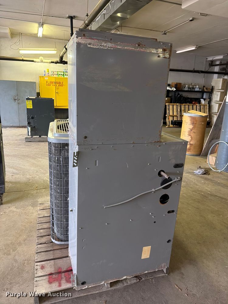 image for item NF9601 Comfortmaker furnace