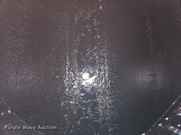image for item OJ9539 Asphalt oil tank