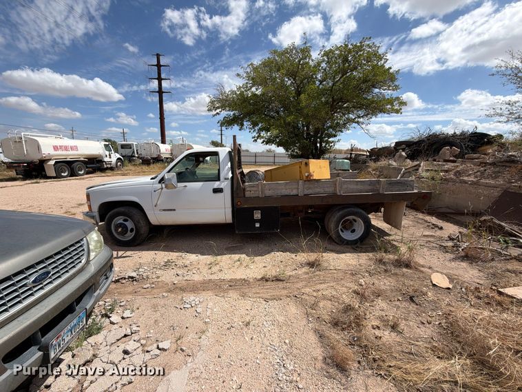 image for item DE1383 1997 Chevrolet C3500 flatbed pickup truck