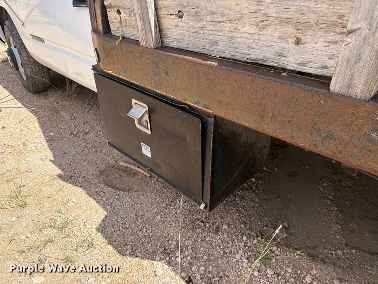 image for item DE1383 1997 Chevrolet C3500 flatbed pickup truck