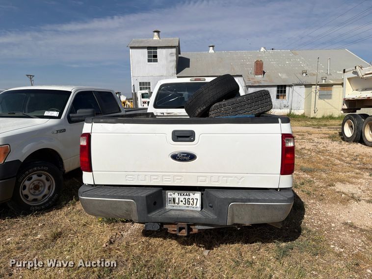 image for item DK6599 2013 Ford F250 Super Duty Crew Cab pickup truck