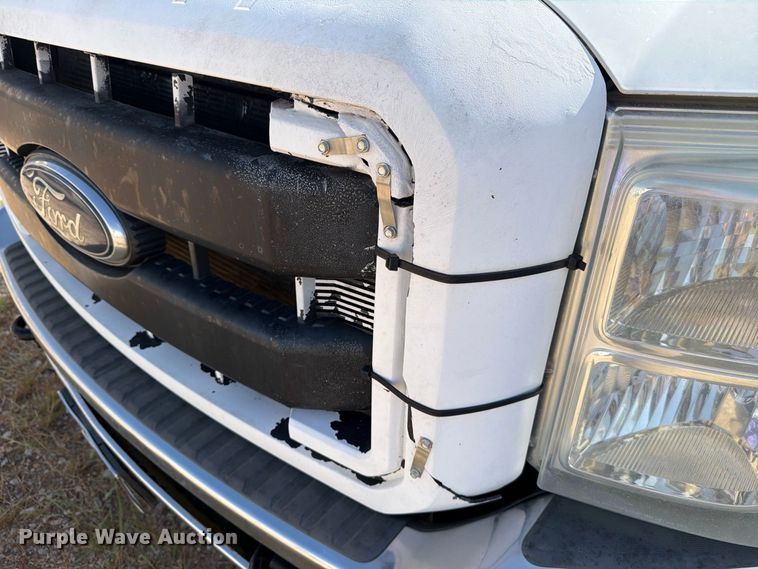 image for item DK6599 2013 Ford F250 Super Duty Crew Cab pickup truck