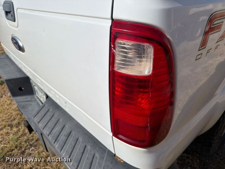 image for item DK6599 2013 Ford F250 Super Duty Crew Cab pickup truck