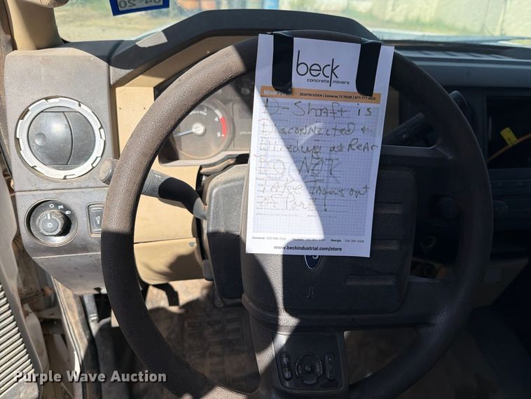 image for item DK6599 2013 Ford F250 Super Duty Crew Cab pickup truck