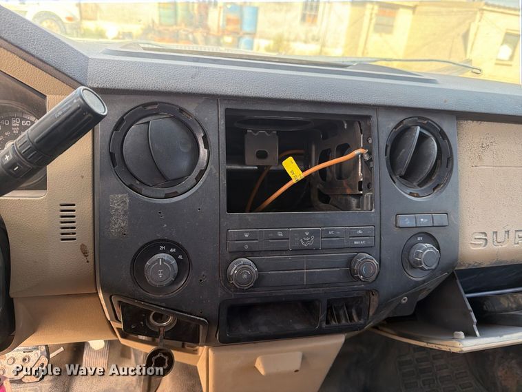 image for item DK6599 2013 Ford F250 Super Duty Crew Cab pickup truck