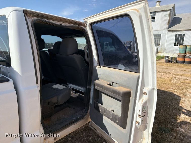 image for item DK6599 2013 Ford F250 Super Duty Crew Cab pickup truck